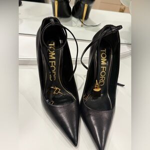 Tom Ford Black Leather Pointed Lace-Up Pumps with Gold Hardware